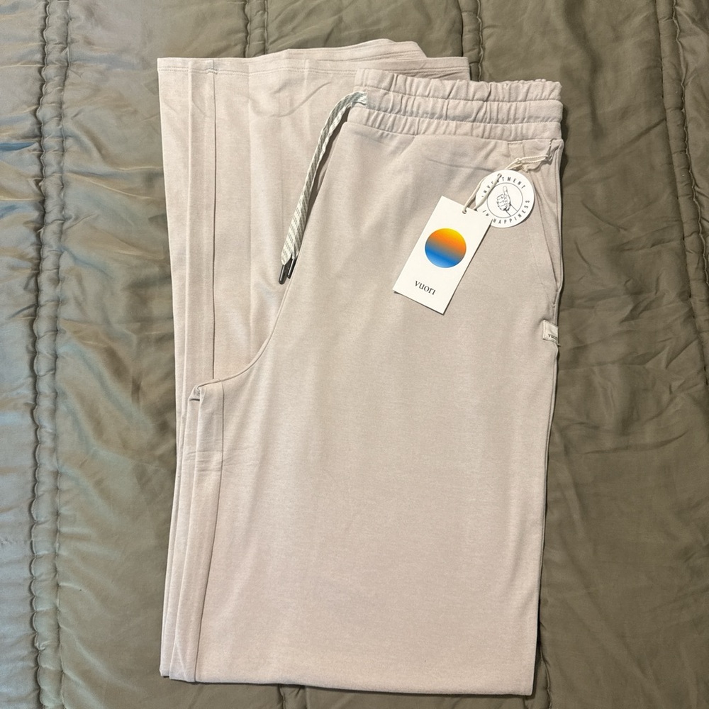 Vuori Halo Wide Leg Pant - Medium Tall